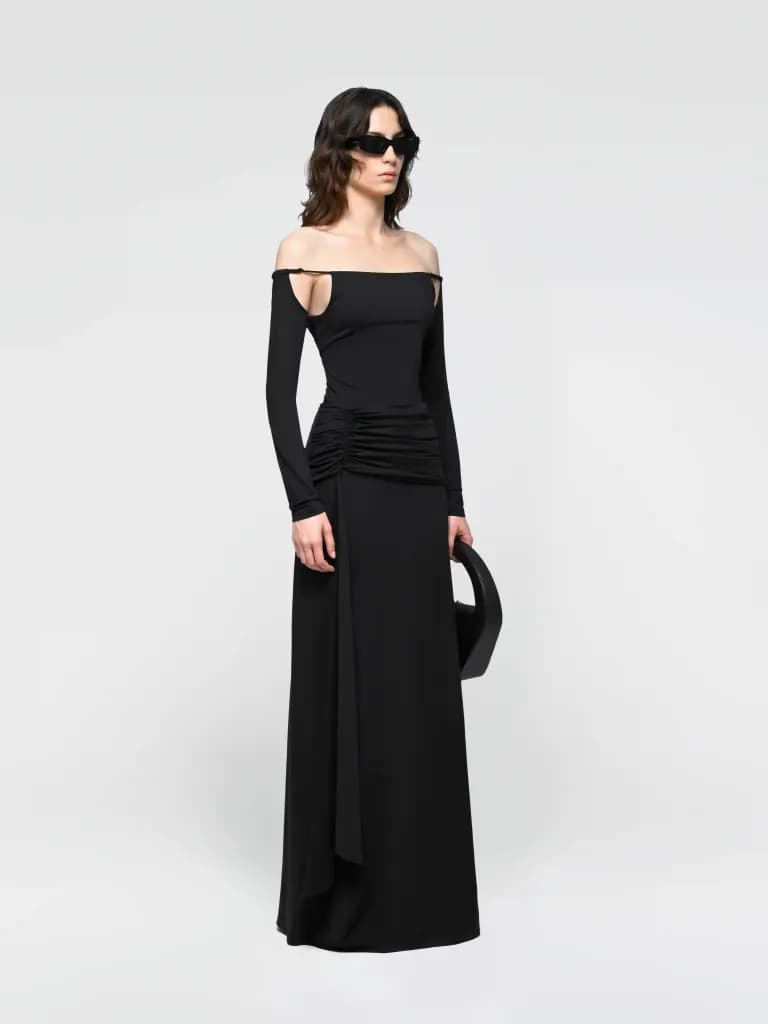 Maxi dress with detached sleeves